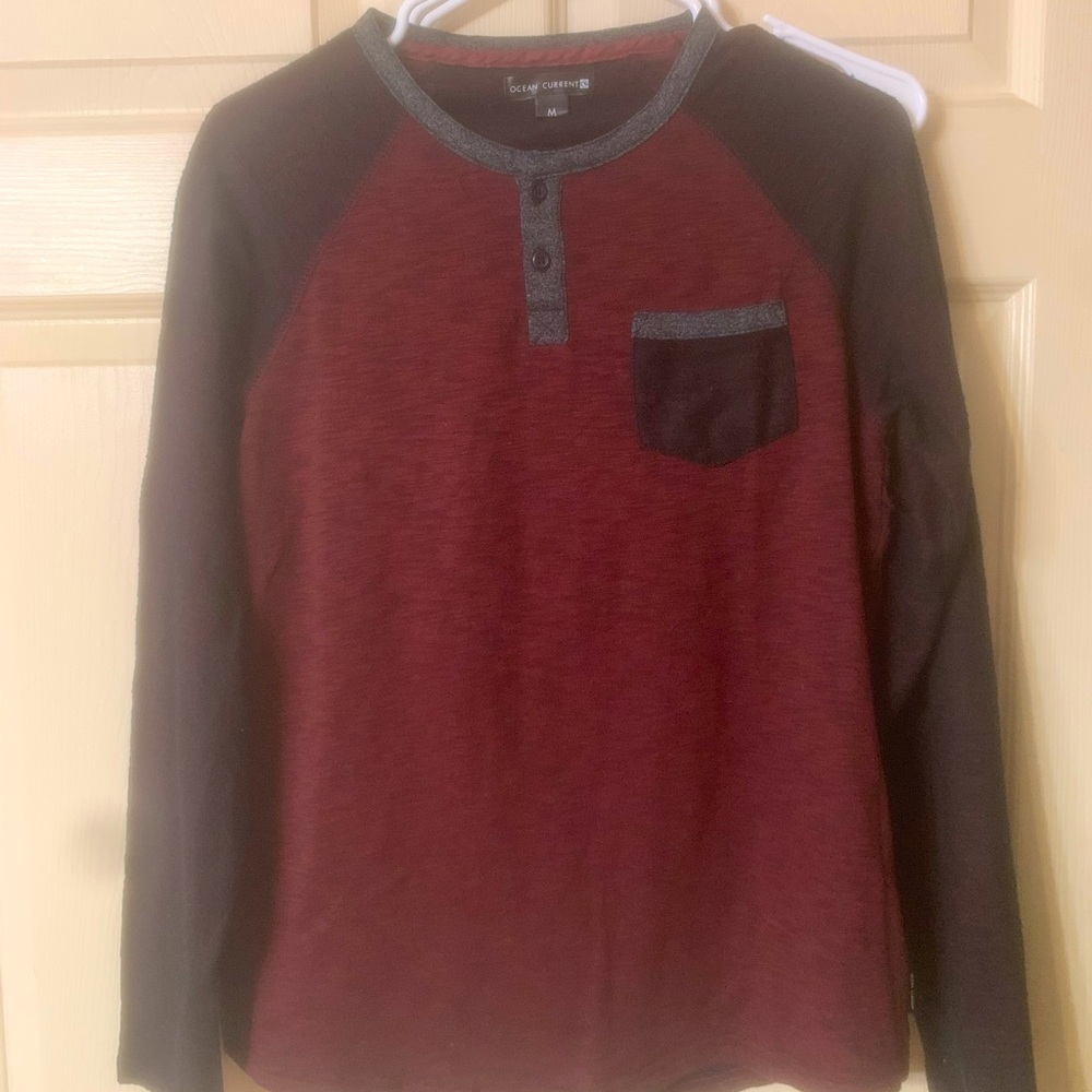 Ocean Current Men's Raglan Henley Long Sleeve - Burgundy with Black Sleeves